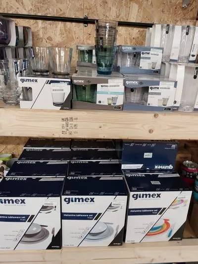 Camping tableware display