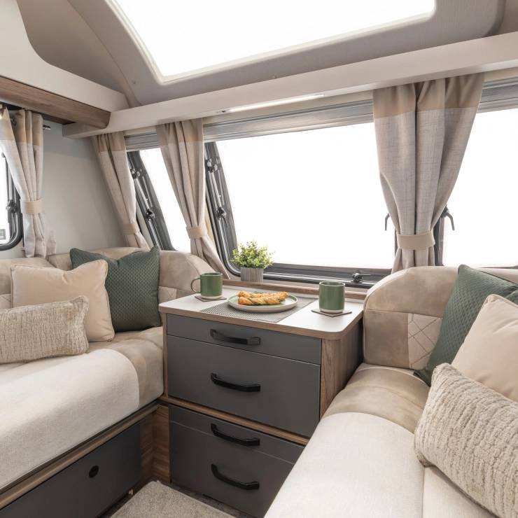 Whirlwind interior image 5