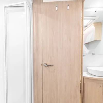 Whirlwind interior image 11