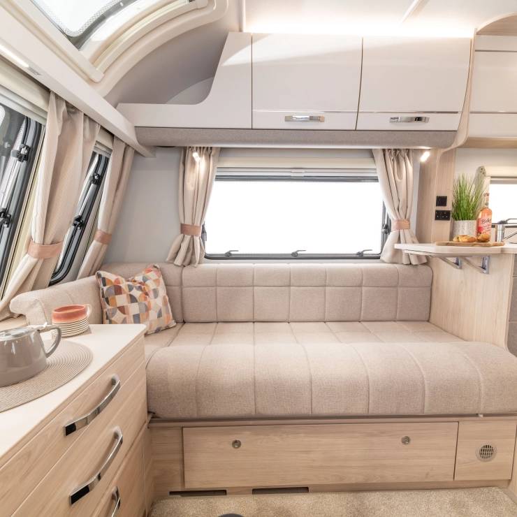 Whirlwind interior image 2